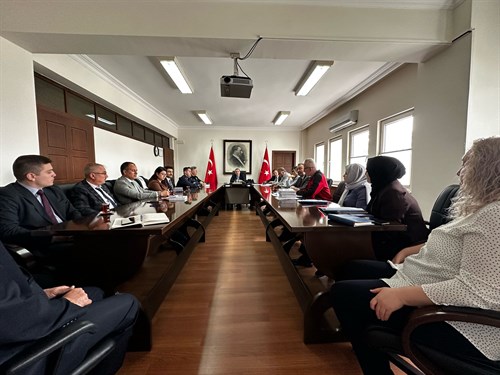 ÇOCUK KORUMA KANUNU VE KADINA YÖNELİK ŞİDDET KONULU TOPLANTI DÜZENLENDİ